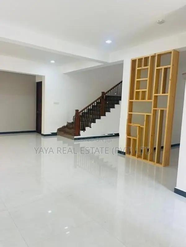 BRAND NEW LUXURY HOUSE FOR SALE IN TALAWATHUGODA