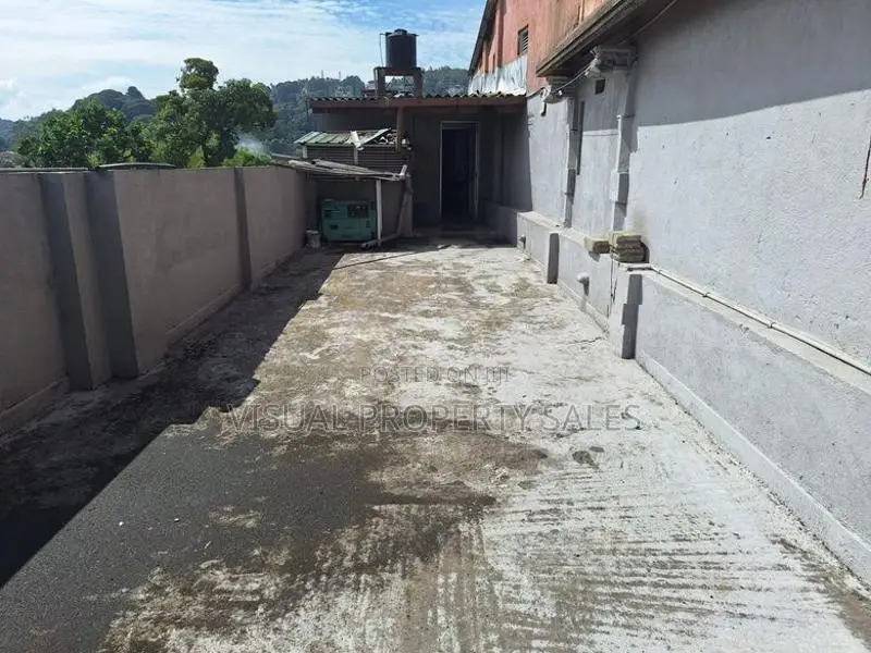 Building for Rent Kandy Peradeniya Road