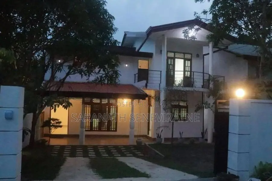 2 Storied Luxury House Kiriwaththuduwa Homagama