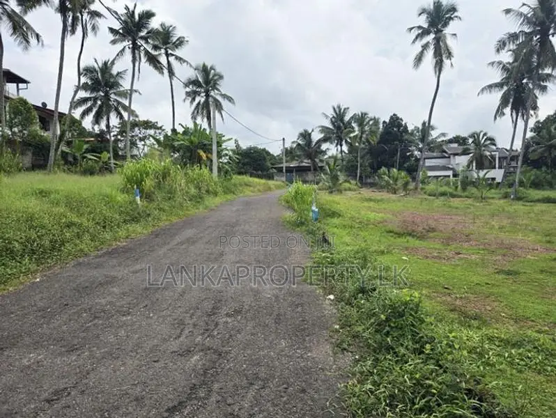 10 Perches of Land for Sale at Mahajana Mawatha, Gampaha