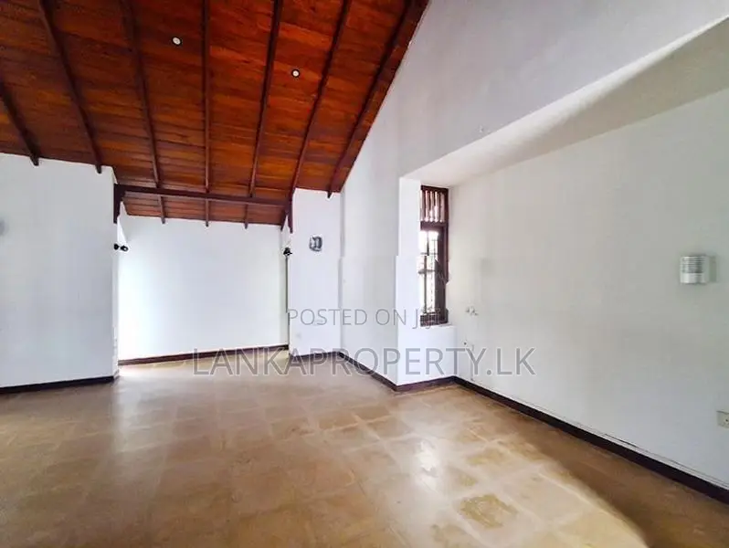 Luxury House for Sale in Gampaha.