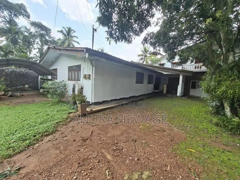 Land for Sale Bomiriya, Kaduwela. (ID : KADU013)