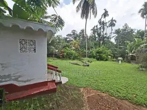 Land for Sale Bomiriya, Kaduwela. (ID : KADU013)