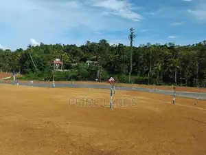 කලුතර නේවාසික බිම් කොටස්