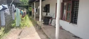 මකොලින් අගනා නිවසක් සහිතව ඉඩමක්