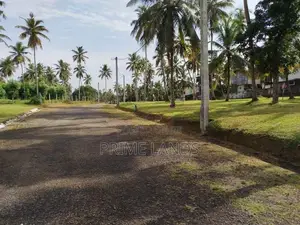 Land in Kotadeniyava