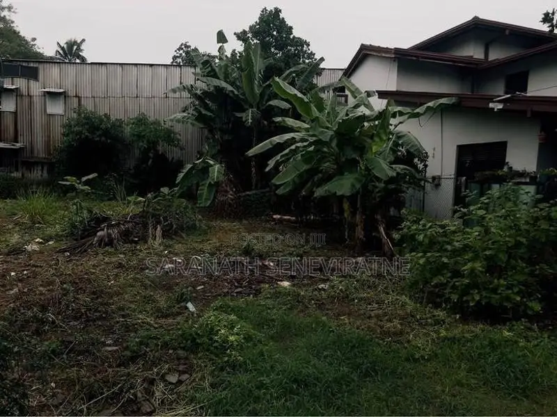 Land for sale Old Kesbewa Road, Delkanda near Pepiliyana water Reserve