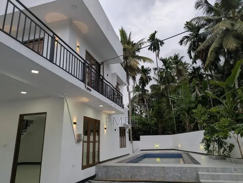 Two story house for sale in Rajagiriya