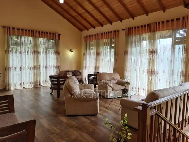Luxury House For Sale - Peradeniya Gannoruwa