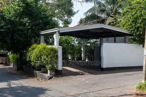 Nawala Luxury House For Sale in Prime Location