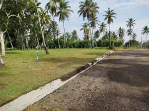 Land in Kotadeniyava