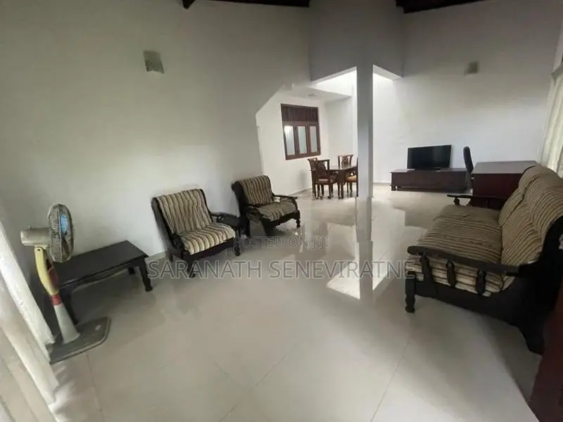 House for Sale Battaramulla (Opposite Hiru studio)