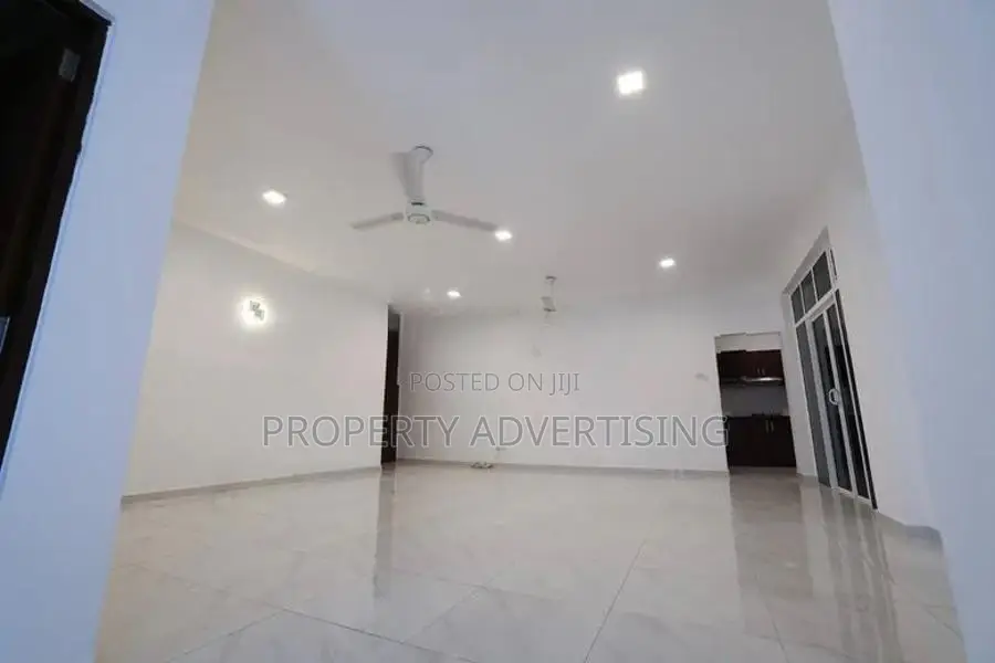 Spacious apartment for sale in colombo