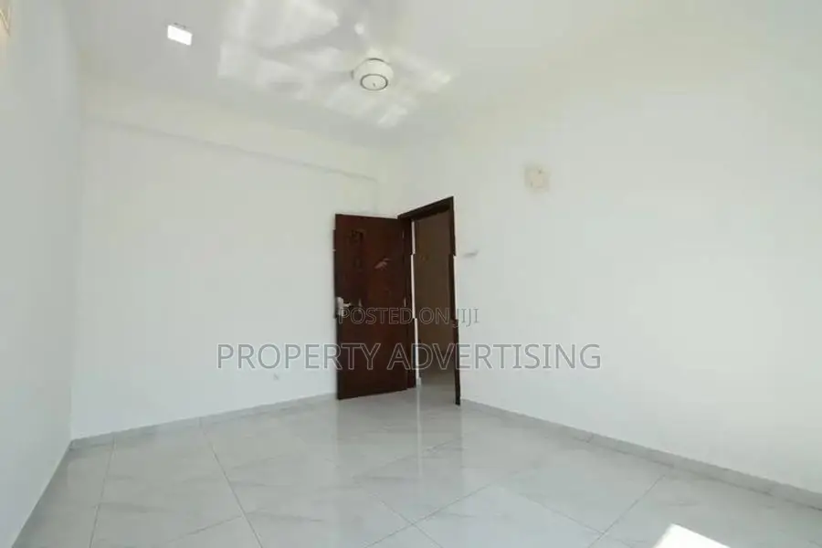 Spacious apartment for sale in colombo