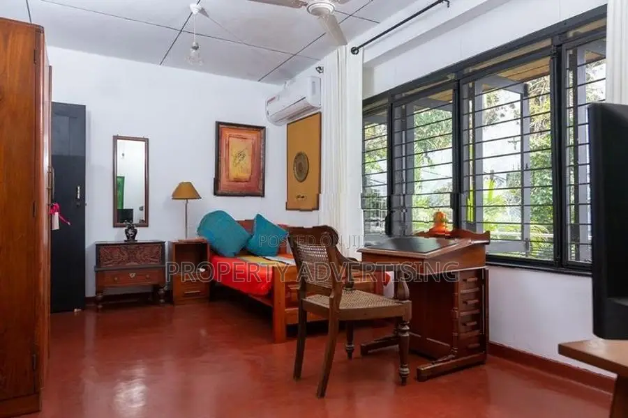 Nawala Luxury House For Sale in Prime Location