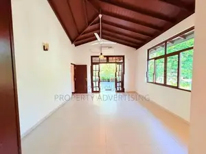 Battaramulla Luxurious Brand New House for Sale In Lake Road