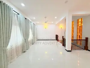 Battaramulla Lake Road 4 BR Brand New Luxurious House for Sale