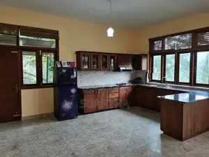 Luxury House For Sale - Peradeniya Gannoruwa