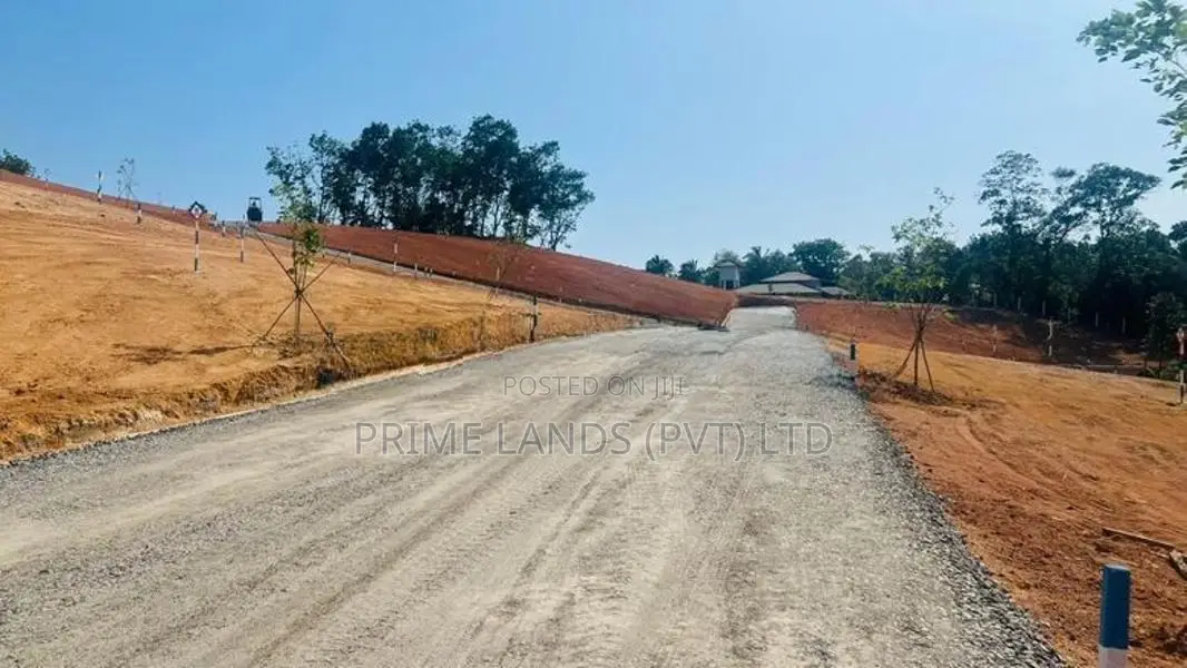 මහනගරසභා සිමාවෙන් හොඳ ඉඩමක් කලුතර