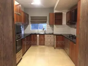 LUXURY HOUSE FOR RENT COLOMBO 3 AS2529