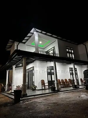 Kalutara : 4BR (20P) 2-Storey Modern House for Sale in Thudugala