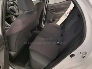 Toyota Yaris G - LED 2023