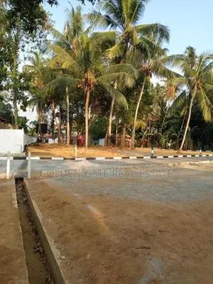 වැලිසර මීගමු පාරට නුදුරින් අගනා ඉඩමක් විකිණීමට