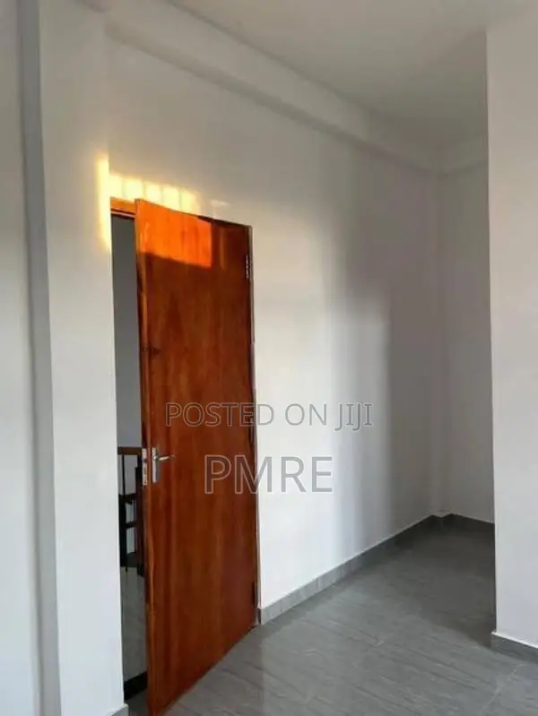House for sale in Mount Lavenia