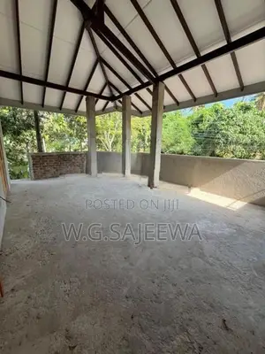 60% complete brand new house for sale in Raddolugama