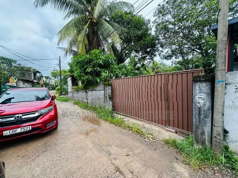 (AF914) 12P Bare Lans Sale At 9 Th Lane Borupana Rathmalana