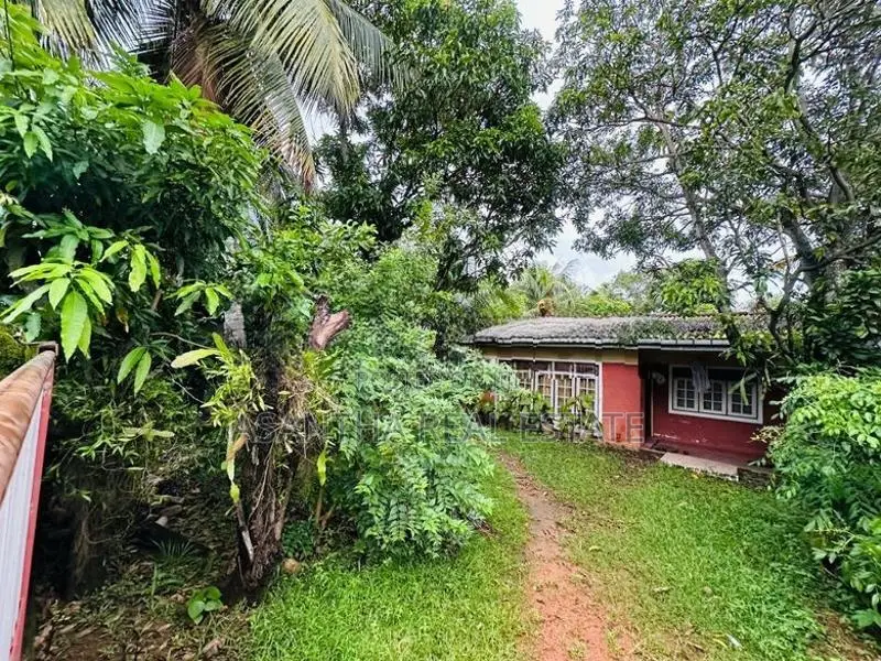 (AF914) 12P Bare Lans Sale At 9 Th Lane Borupana Rathmalana