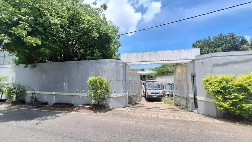 (AF910) 02 Story House with 50 P sale At wathegedra Road Maharagama