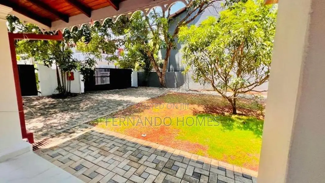 16.5P Land & Furnished 6 Bed Rooms For Sale Near Negombo Town |