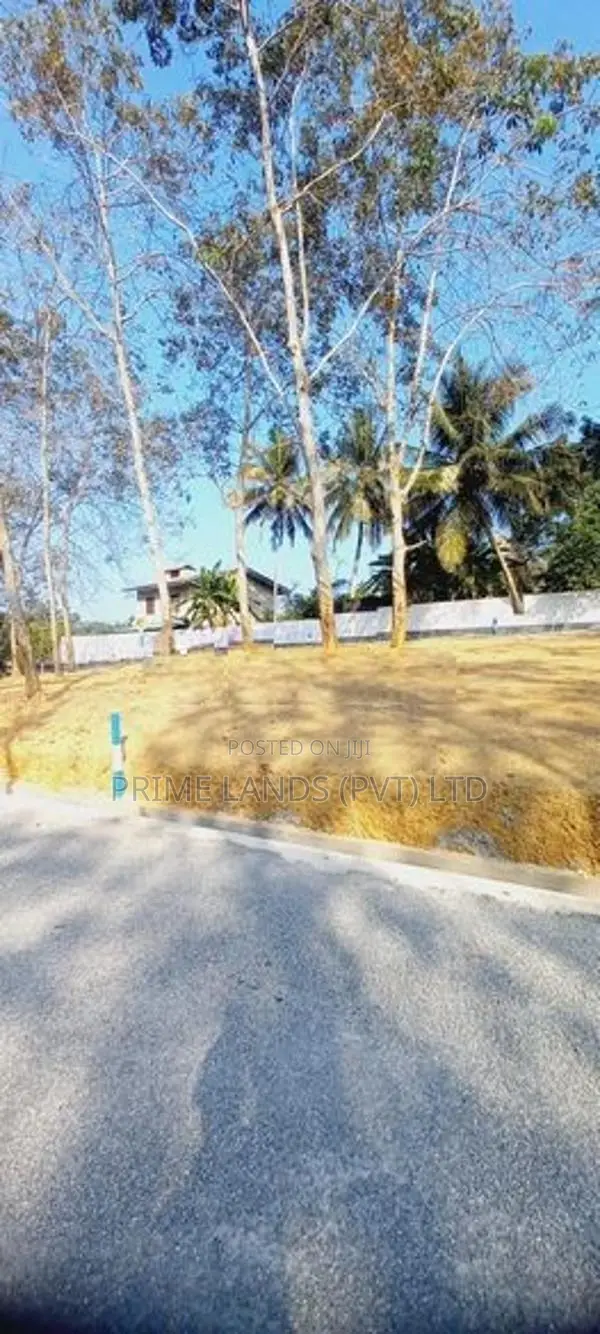 Land For Sale To Malamulla Bus Route