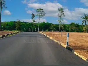 Kalagedihena නිස්කලංක පරිසරයකින් 10P ඉඩමක් බස් පාරට 100m