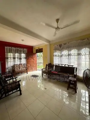 Piliyandala Gadabuwana 21p Land with Two Houses for Sale .