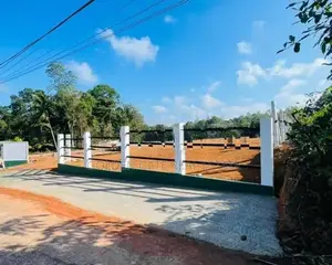 Kalagedihena නිස්කලංක පරිසරයකින් 10P ඉඩමක් බස් පාරට 100m