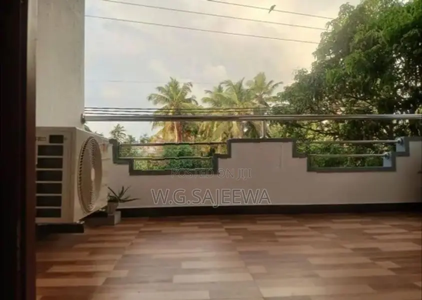 Fully Furnished Upstairs house rent in Settappaduwa, Pamunugama road