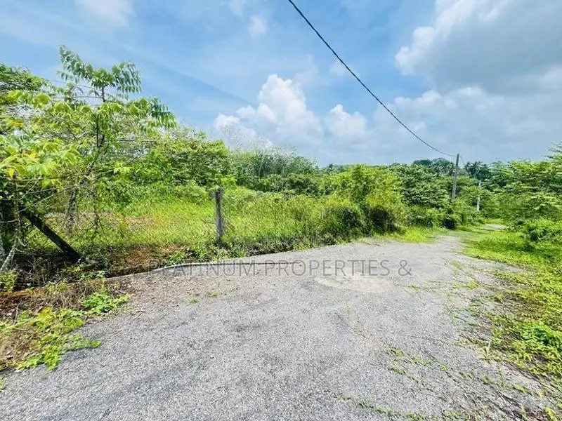 10 P Land for Sale in Piliyandala Kahathuduwa
