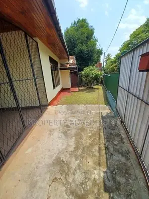 20p land for sale with old house maharagama