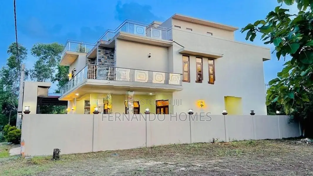 20 P Extendable Modern Lovely Beautiful Brand New House Sale In Negomb