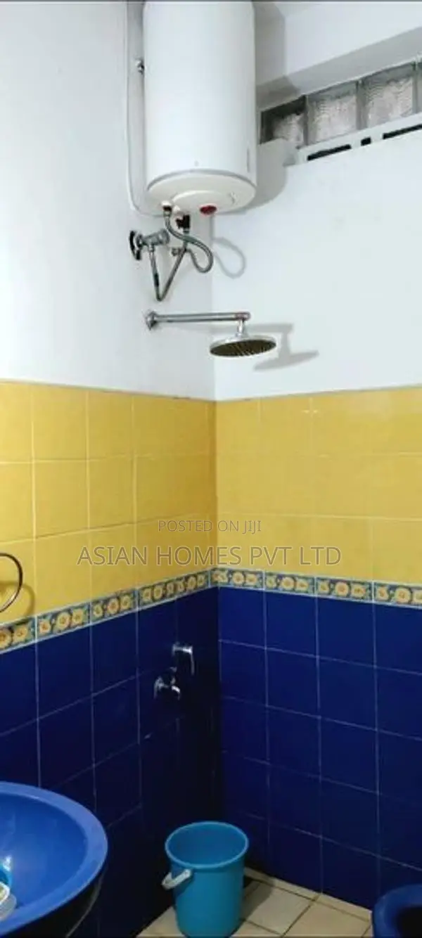 5.25P 3 Storied Unit House for Sale in Wellawatte