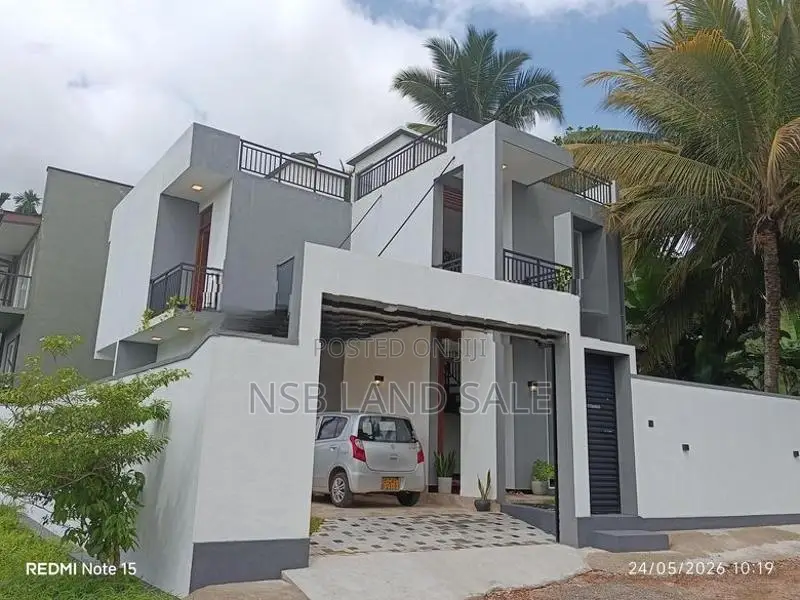 BRAD NEW LUXURY HOUSE FOR SALE IN KOTTAWA