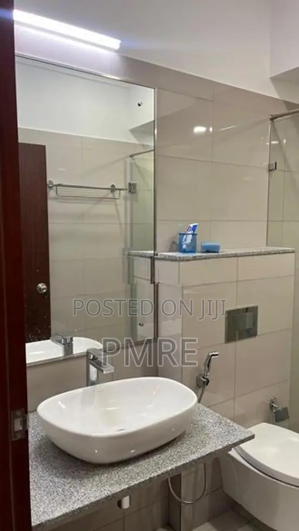 Capital Trust - 03 Bedroom Furnished Apartment for Sale in Colombo 04