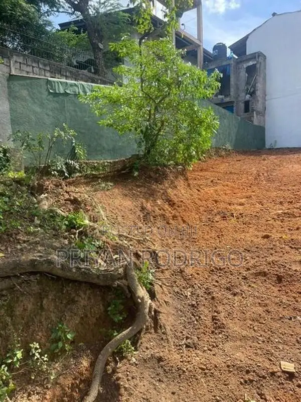 Mirihana Bodhiya Road 15 Perches of Land for Sale