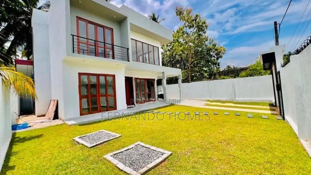 Good Area Well Built Upstairs Solid House For Sale Kandawala Katana