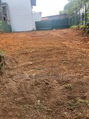 Mirihana Bodhiya Road 15 Perches of Land for Sale