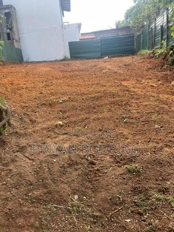 Mirihana Bodhiya Road 15 Perches of Land for Sale