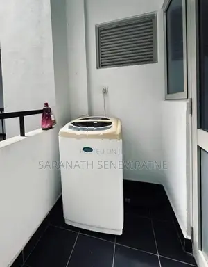 2 Bedroom Ariyana Resort Apartment - Athurugiriya For Sale
