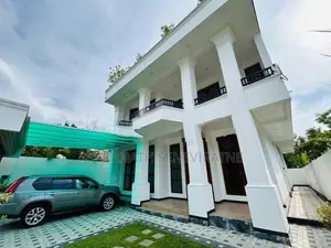 Super Luxury Brand-New House From Ja-Ela - Gated Community- 100 m to R